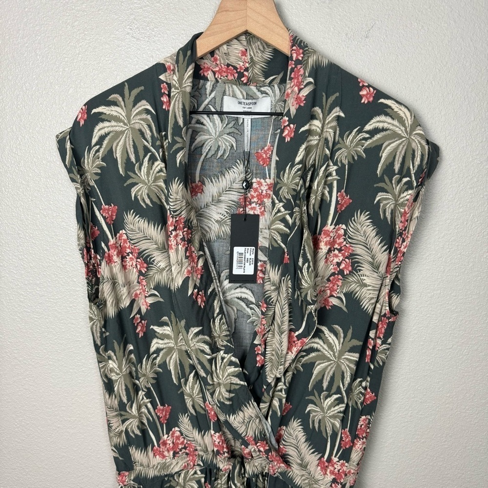 One Teaspoon x Revolve NWT Palm Kingston Tropical Shorts Romper - Picture 4 of 12